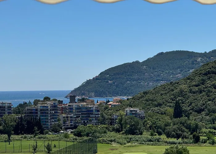 My Resid Cannes Marina Vue Апартаменты Мандельё-ла-Напуль
