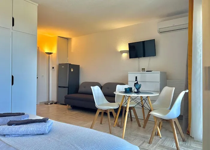 My Resid Cannes Marina Vue Mandelieu